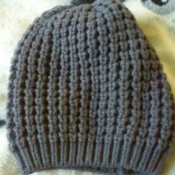 Urban Outfitters gray knit beanie