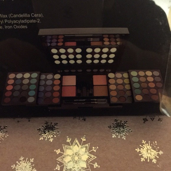 City Color Complete Makeup Collection - Picture 2 of 4