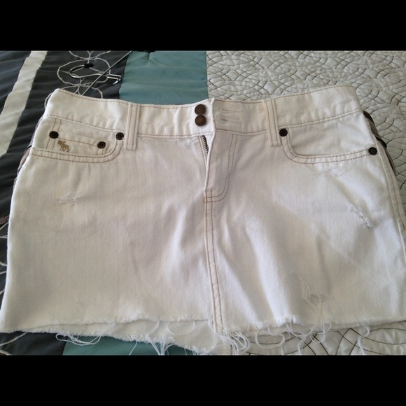 Abercrombie & fitch white skirt! Size 00 - Picture 2 of 3