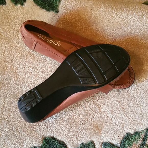 BUCKLED DRESS SHOE - Picture 3 of 3