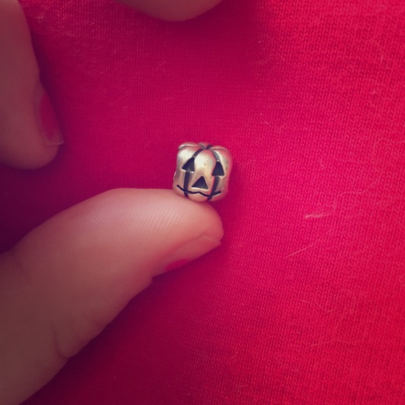 Discontinued Pumpkin Pandora Charm