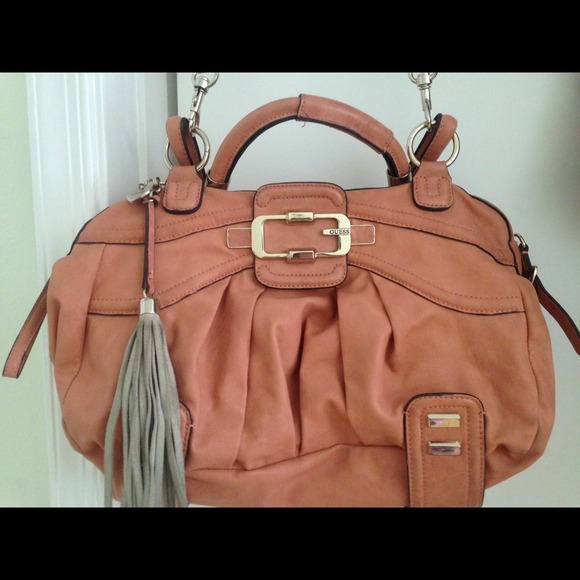 Guess hangbag - Picture 2 of 3