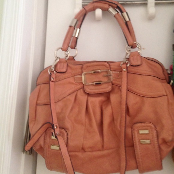 Guess hangbag - Picture 3 of 3