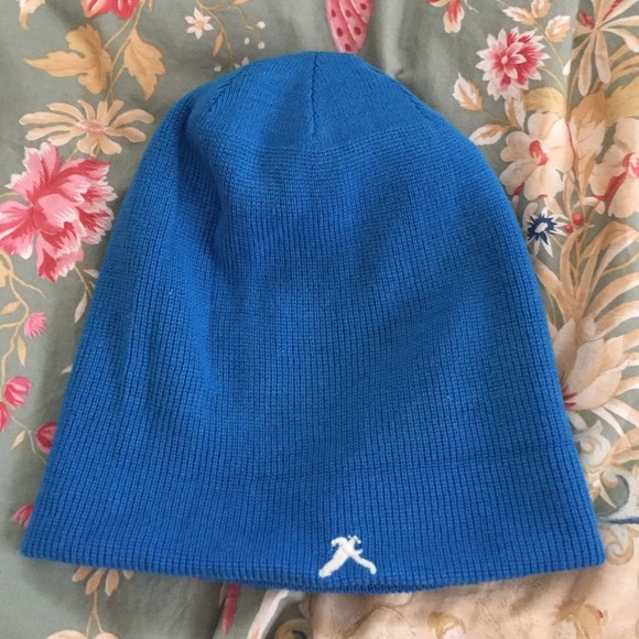 Like new AE reversible blue beanie for men