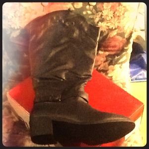 NIB Tall Black Cowboy Riding Boots