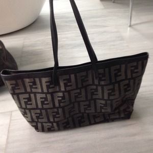 Fendi tote