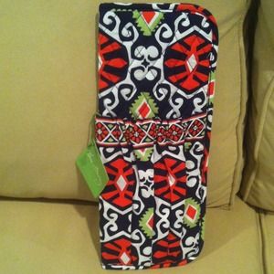 NWT great for packing ,gym straighten up & curl