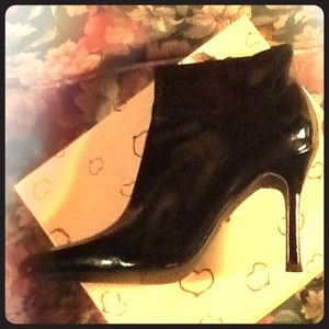 NIB Black Patent Stiletto Ankle Boots