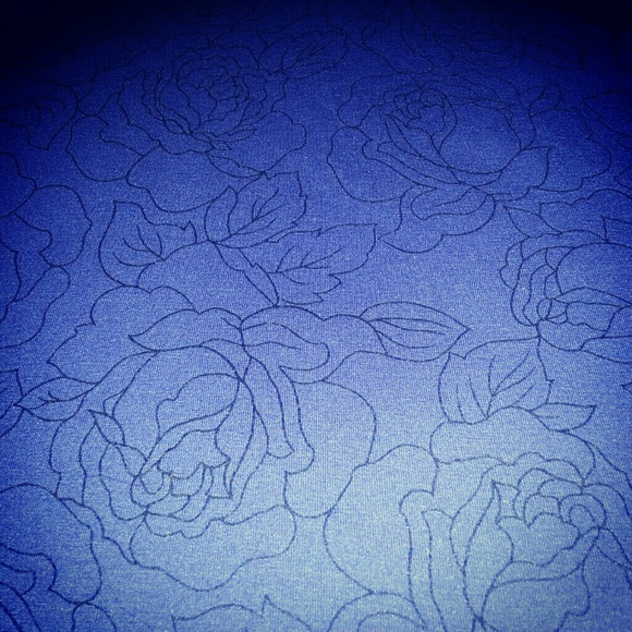 Flower Pattern Tank - Picture 2 of 3