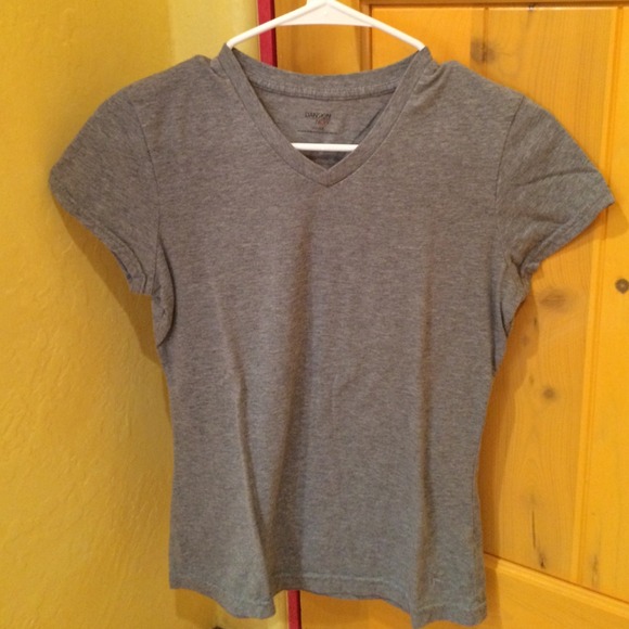 Grey tee