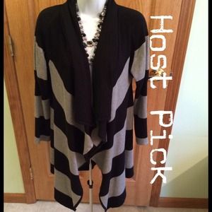 💞💋2 X HP💞💋Black & gray striped long cardigan