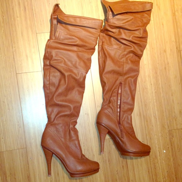 Fabolous Knee High Boots!!