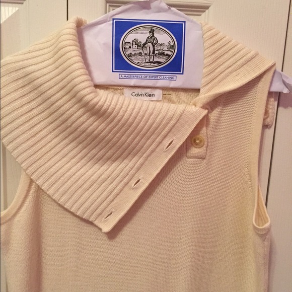 CK Calvin Klein White Sleeveless Sweater - Picture 2 of 2
