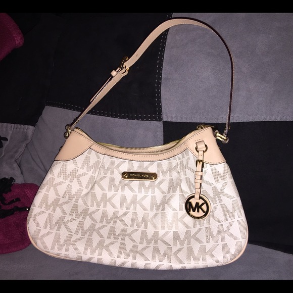 AUTHENTIC Michael Kors purse!