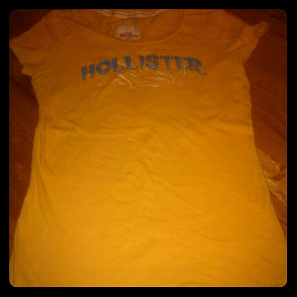 Hollister Yellow T-shirt