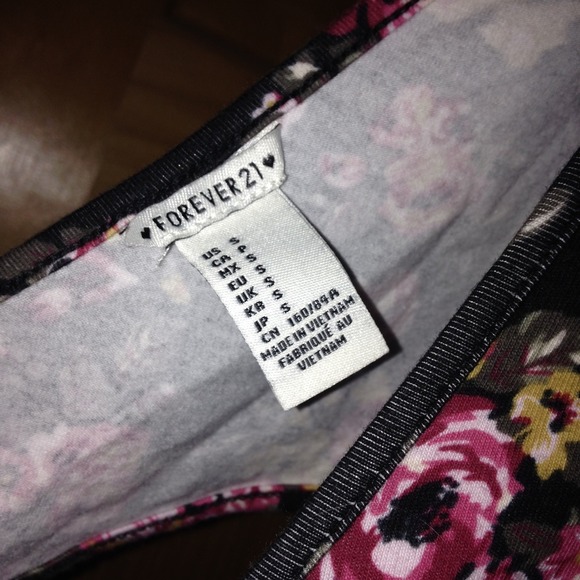 💢SOLD💢Floral skater dress🌸 - Picture 3 of 3