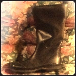 New Eddie Bauer Rubber Boots