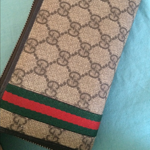 Large gucci wallet - Picture 2 of 3
