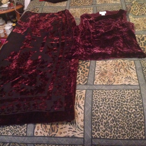 Vintage Beautiful velour top and skirt set - Picture 1 of 4