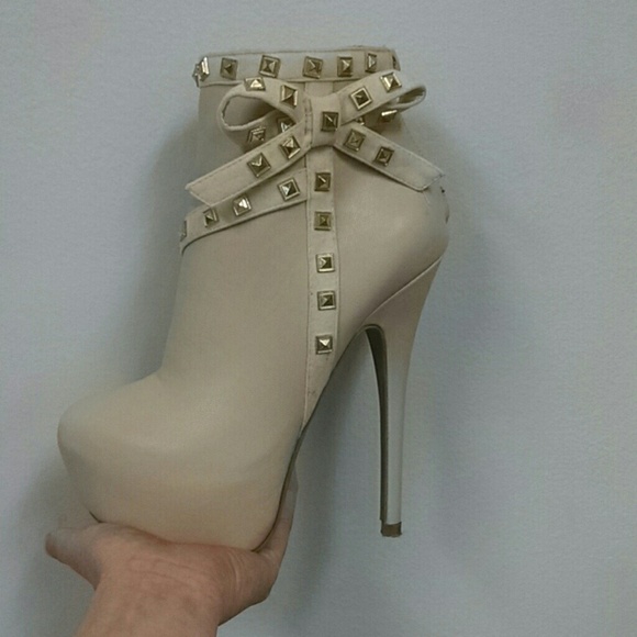 Charlotte Russe booties