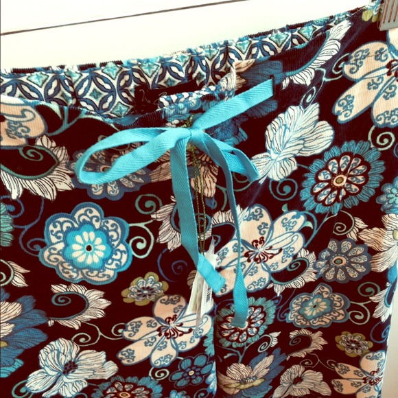 Brand new Vera Bradley blue paisley pajama pants