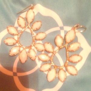 Kendra Scott Nyla earrings