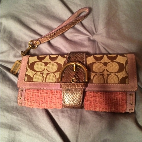 Rare Vintage Coach clutch