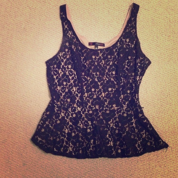 Black and Tan peplum tank