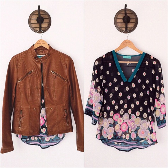 NWOT Lovely Top