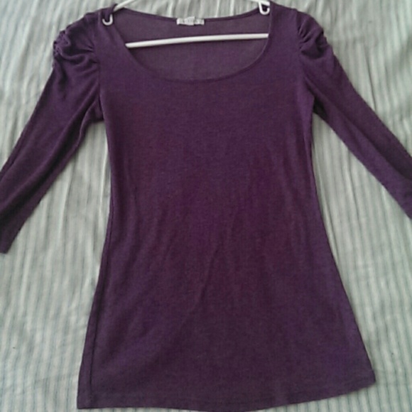 Half sleeved crew neck shirt