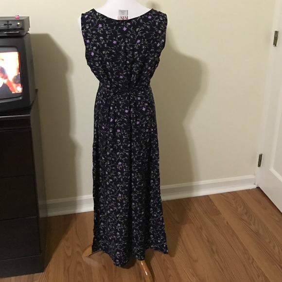 Summer dress - Picture 3 of 4