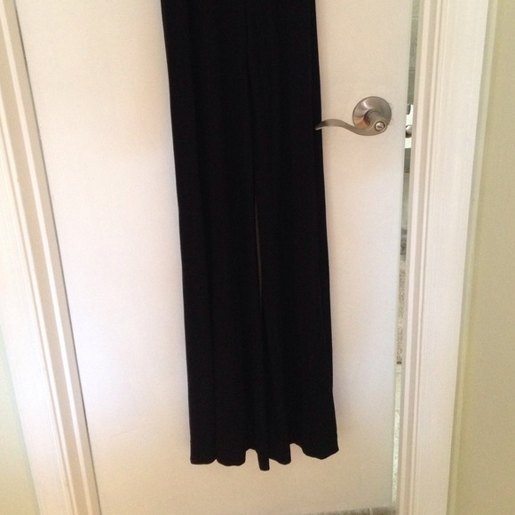 Guess long jumpsuit - Picture 3 of 4