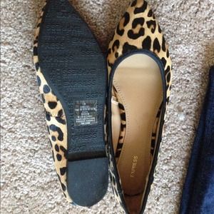 Leopard print shoes size 9