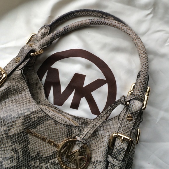 ADDITIONAL PHOTOS - Picture 4 of 4