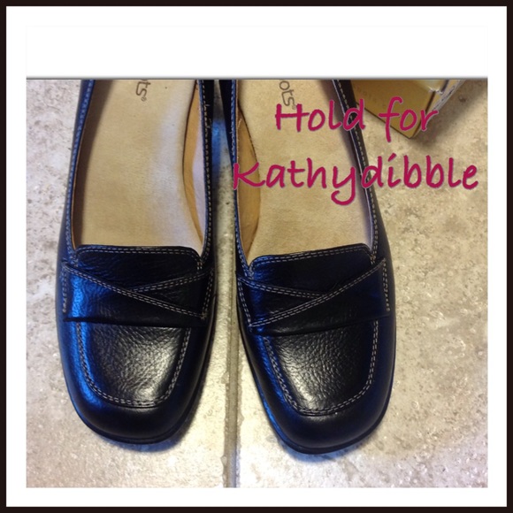 Soft Spots Tullia Black Leather Loafer Size 7M