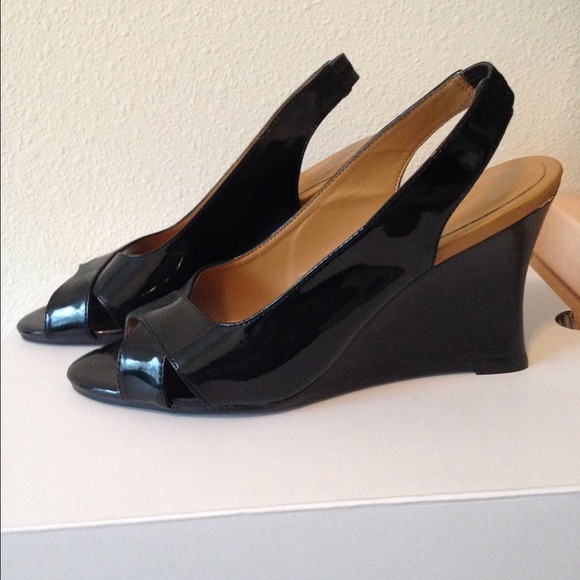 Banana Republic black patent Wedge Heels