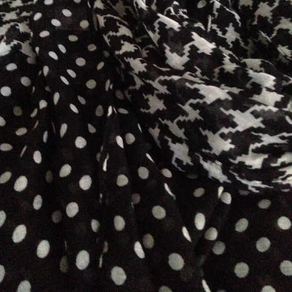 Scarf - Picture 2 of 2