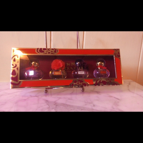 1 HOUR SALE!! Coach Poppy Gift Set