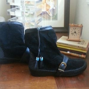 Hearts of Darkness vegan boots