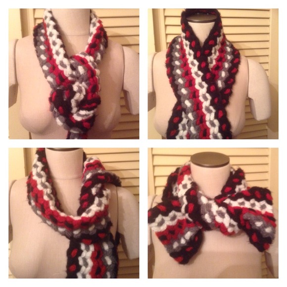 Cejon Acrylic Scarf