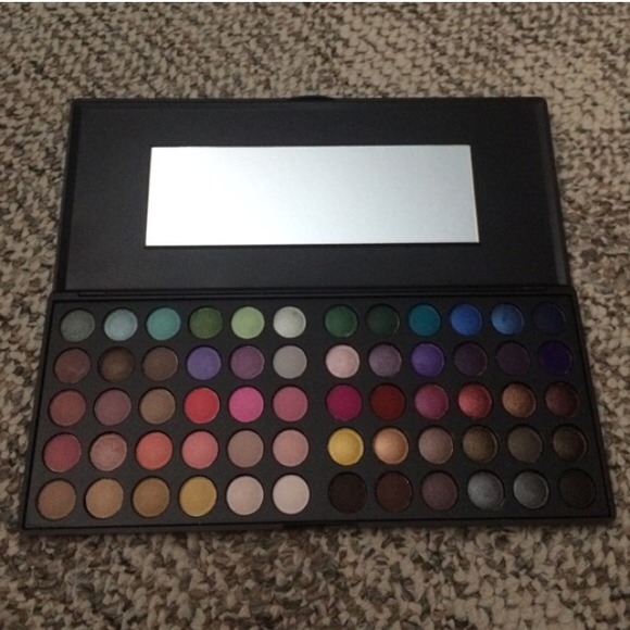 60 color eye shadow palette