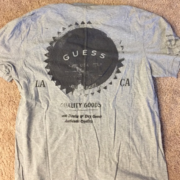 V-neck - Picture 2 of 2