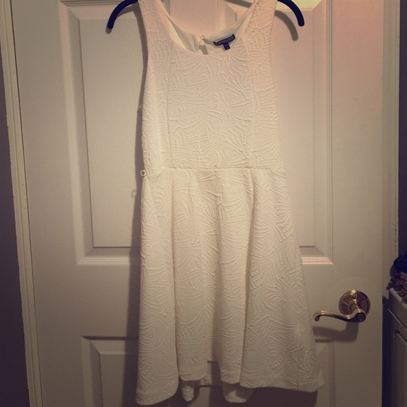 Express White Dress - Picture 1 of 4