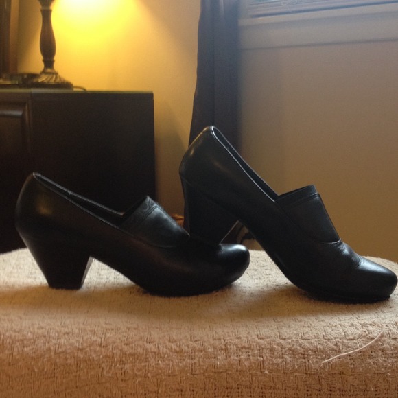 Size 37 Dansko Beatrice Clog