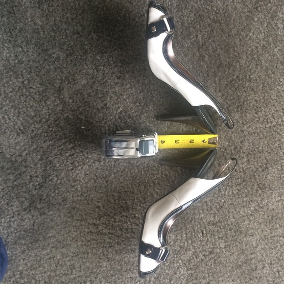 Nautical Blue and white shoes Size 7.5 worn once - Picture 3 of 4