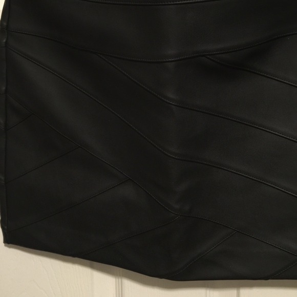 Leather Express Skirt - Picture 2 of 4