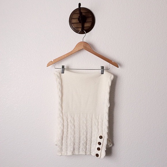 ❌SOLD❌NWOT Ivy Scarf - Picture 2 of 4