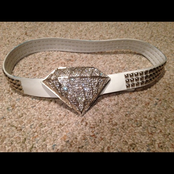 Diamond belt buckle (belt also included)