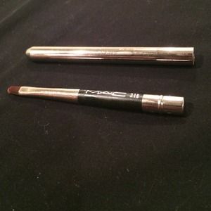 MAC #316 Lip Brush