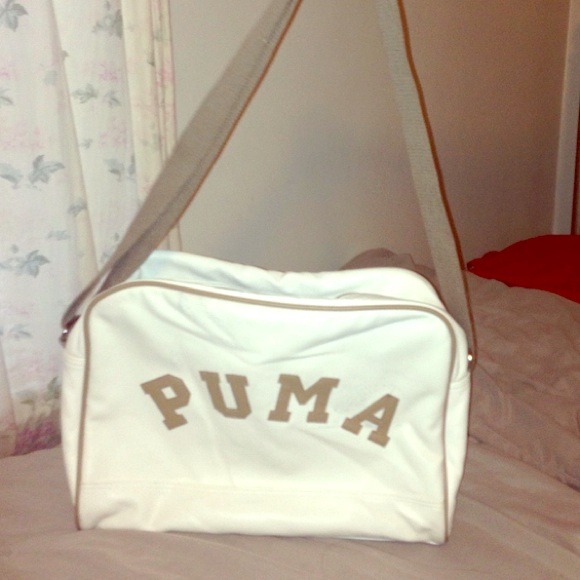 Make an Offer! Puma messenger bag